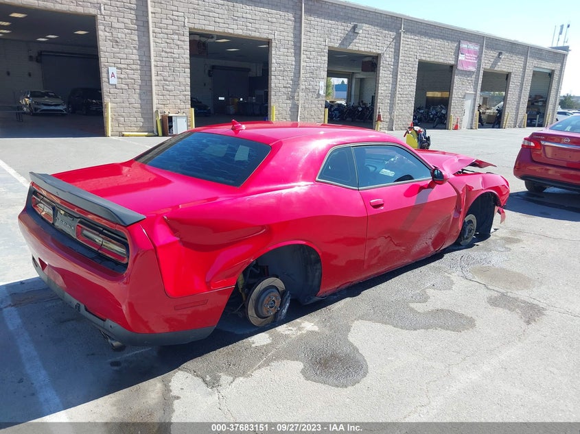 2C3CDZFJ8FH740040 2015 Dodge Challenger R/T Scat Pack