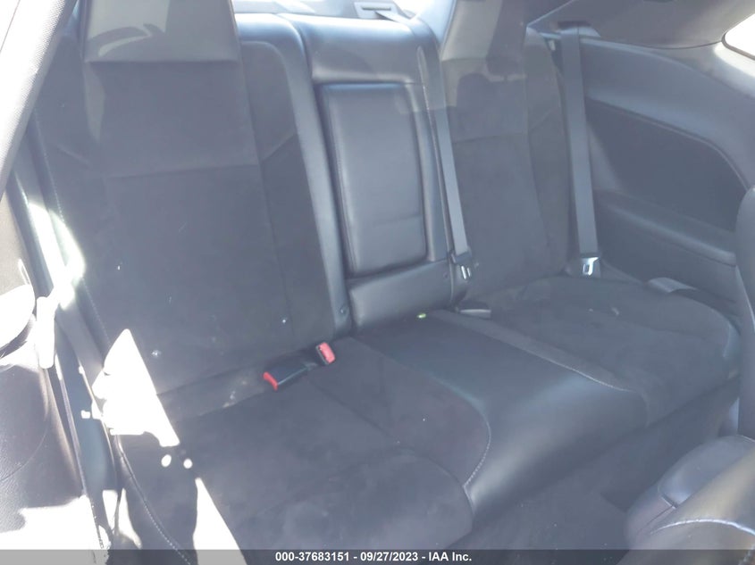 2C3CDZFJ8FH740040 2015 Dodge Challenger R/T Scat Pack