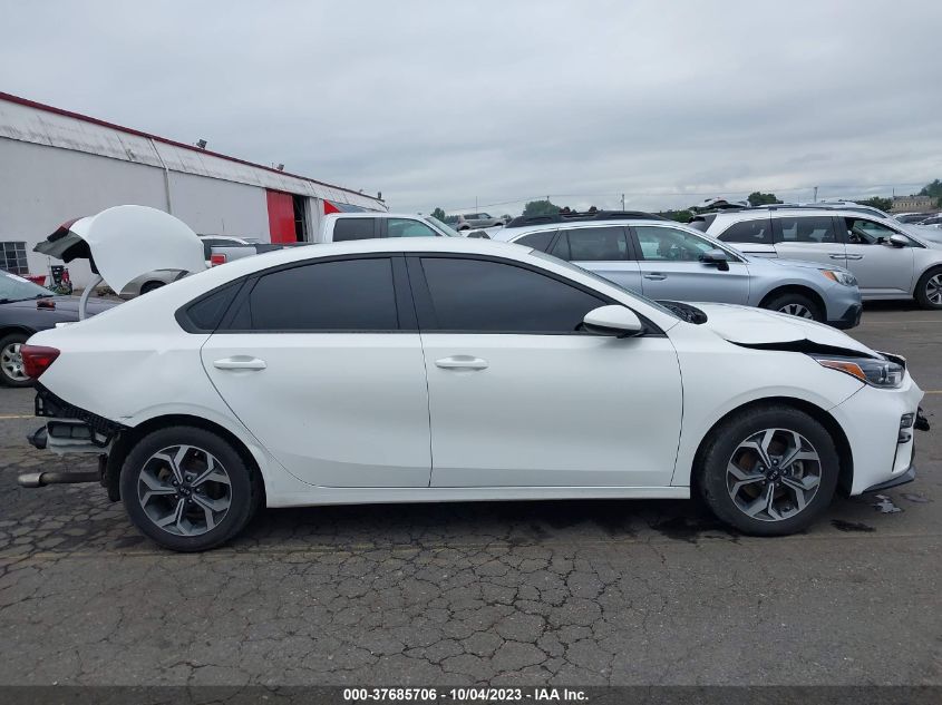 3KPF24AD1KE040806 2019 Kia Forte Lxs