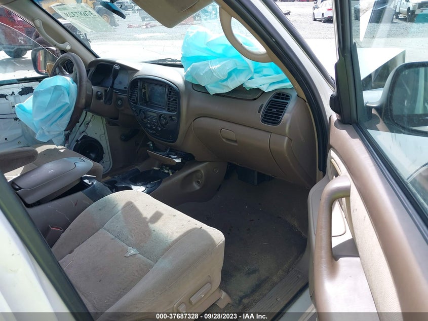 2002 Toyota Sequoia Sr5 VIN: 5TDZT34A62S122574 Lot: 37687328