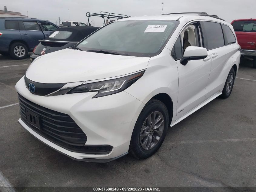 5TDKRKECXMS004430 2021 Toyota Sienna Le