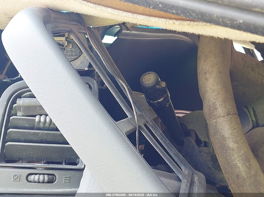 2003 Chevrolet Avalanche 1500 VIN: 3GNEC13T73G233129 Lot: 37692400