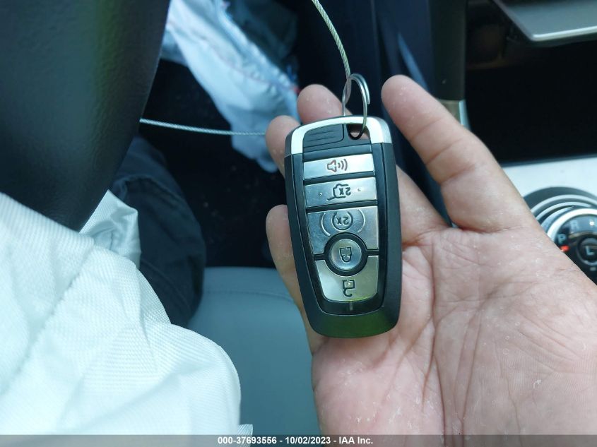 2021 Ford Explorer Xlt VIN: 1FMSK8DH5MGA83032 Lot: 37693556