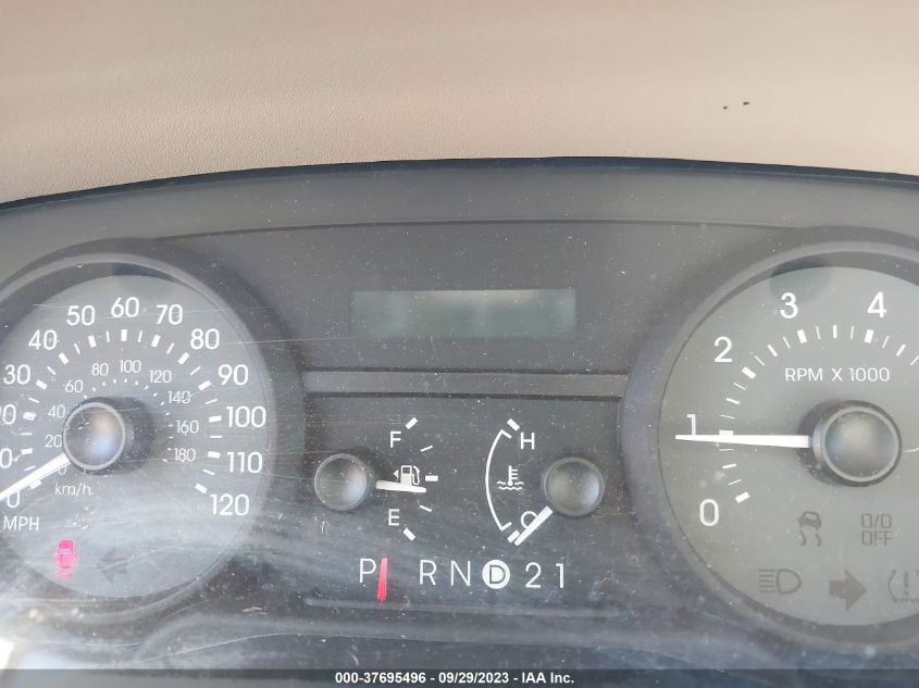 2006 Mercury Grand Marquis Gs VIN: 2MEFM74VX6X646104 Lot: 37695496