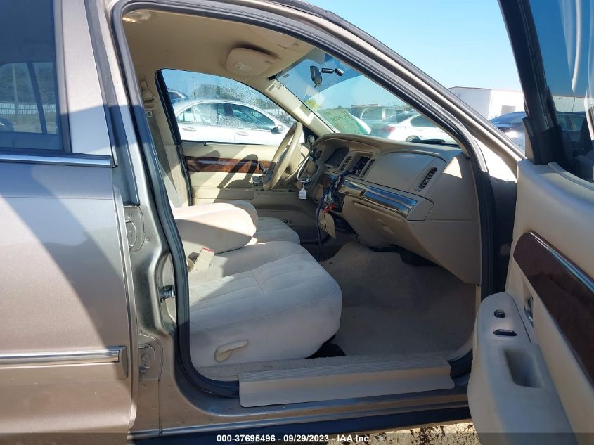 2006 Mercury Grand Marquis Gs VIN: 2MEFM74VX6X646104 Lot: 37695496