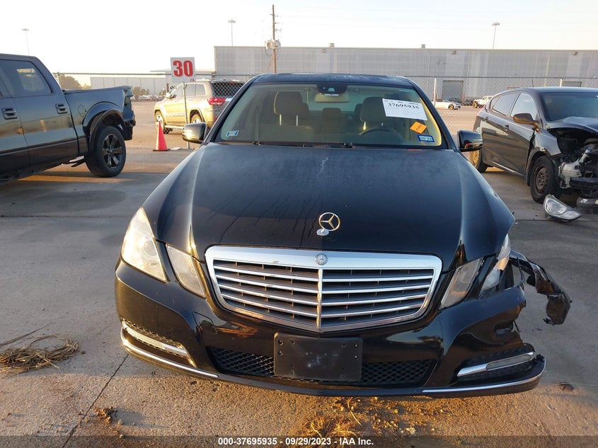 2013 MERCEDES-BENZ E 350 WDDHF5KB9DA709982