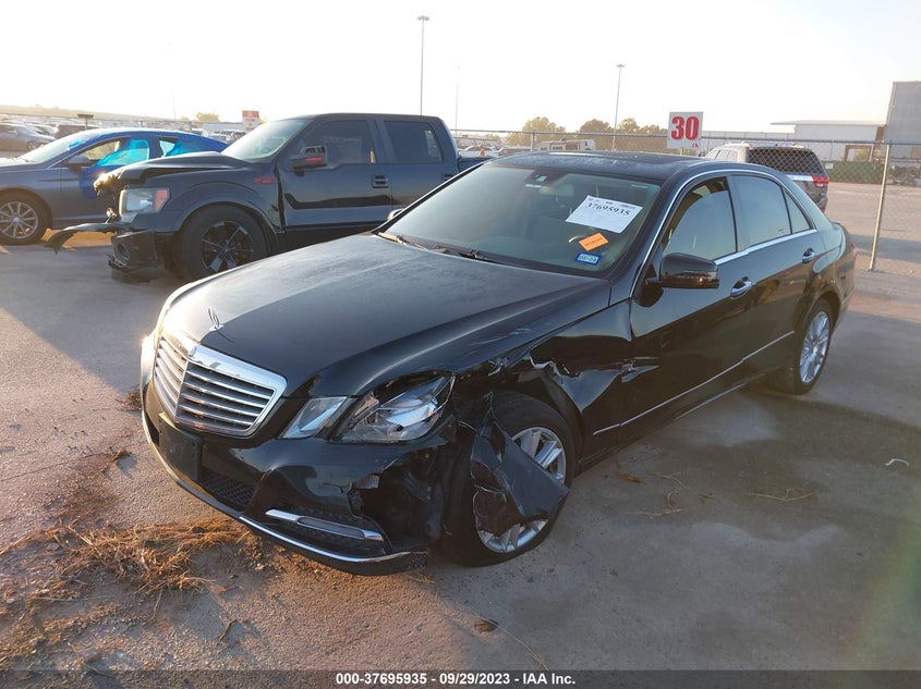 2013 MERCEDES-BENZ E 350 WDDHF5KB9DA709982