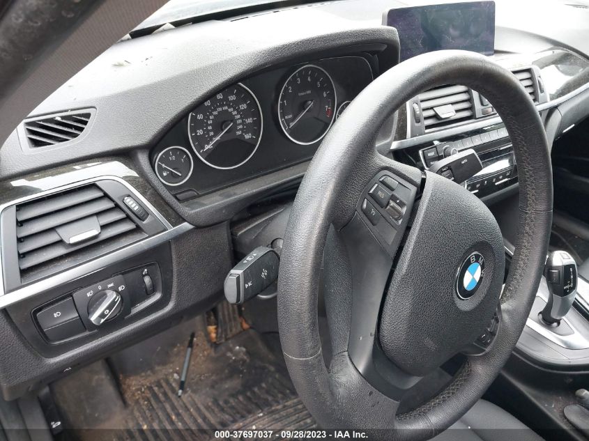 WBA8E5G50JNV03130 2018 BMW 320I xDrive