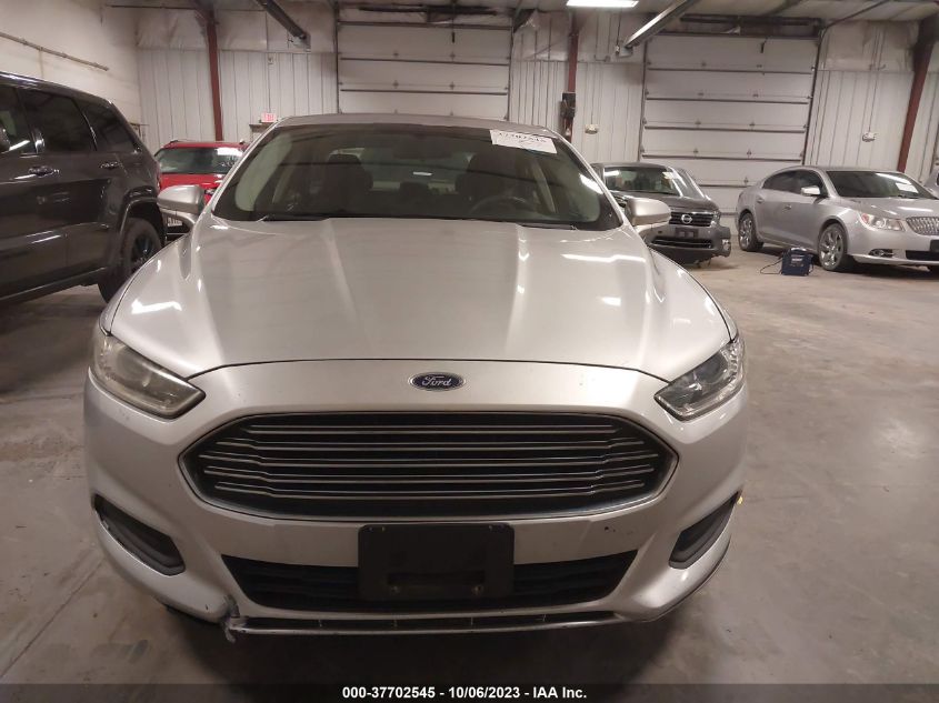 3FA6P0H70FR235570 2015 Ford Fusion Se