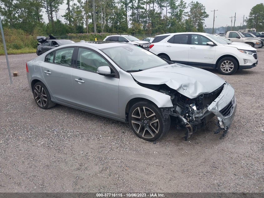 VOLVO S60 T5 DYNAMIC