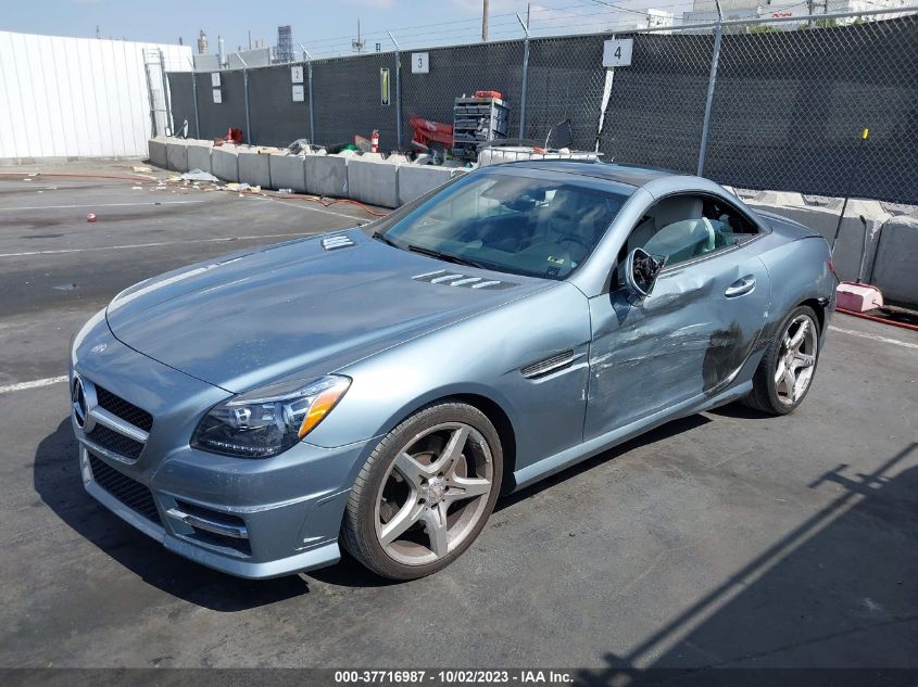 VIN WDDPK4HA5EF079284 2014 Mercedes-Benz SLK-Class,... no.2