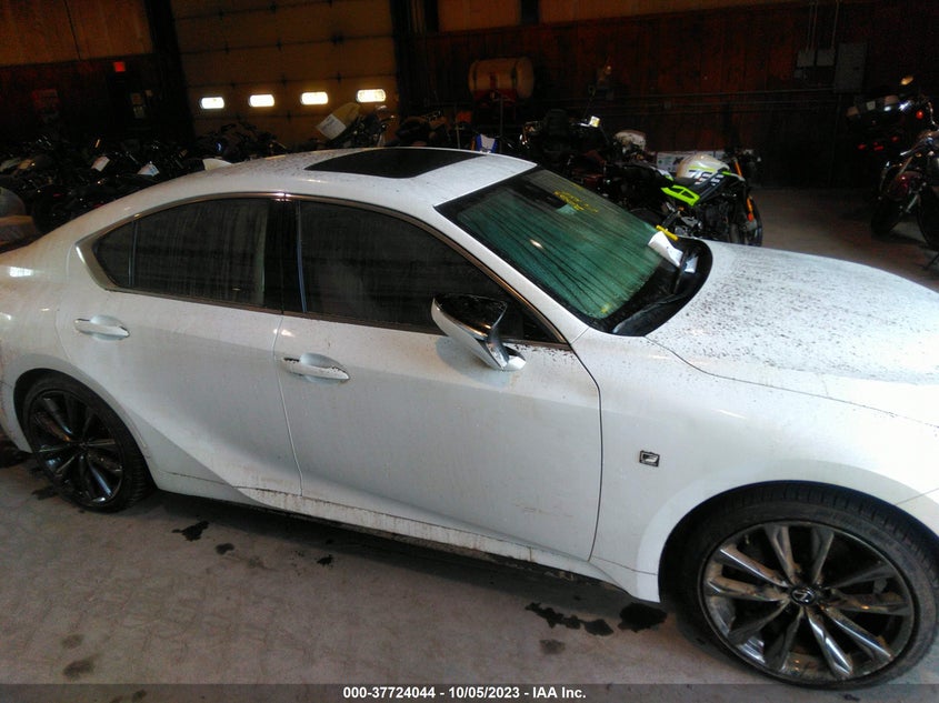 Image 12 of 2023 Lexus IS  salvage vehicle - Lot #37724044 at IAAI