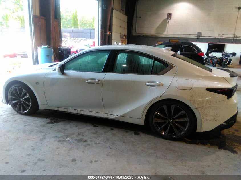 Image 13 of 2023 Lexus IS  salvage vehicle - Lot #37724044 at IAAI