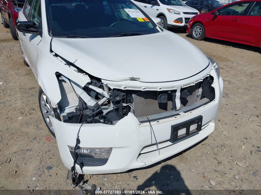2015 Nissan Altima 2.5/2.5 S/2.5 Sl/2.5 Sv VIN: 1N4AL3AP4FN387419 Lot: 37727393