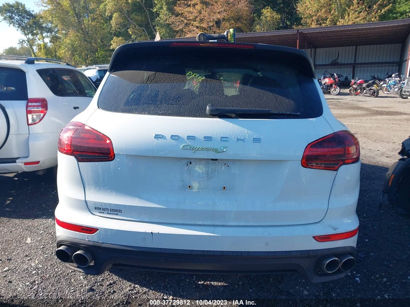 2016 PORSCHE CAYENNE E-HYBRID S - WP1AE2A25GLA58310