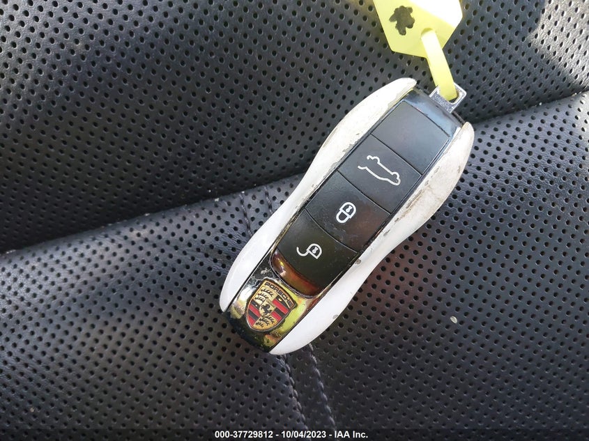 2016 PORSCHE CAYENNE E-HYBRID S - WP1AE2A25GLA58310