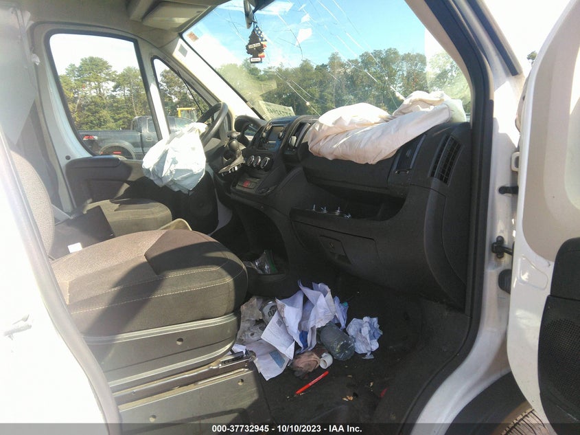 2017 Ram Promaster 1500 Low Roof 136" Wb VIN: 3C6TRVAG2HE521999 Lot: 37732945