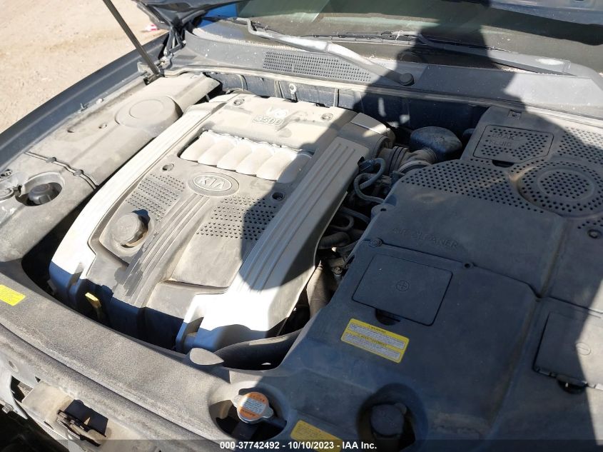 2005 Kia Amanti VIN: KNALD124255078813 Lot: 37742492