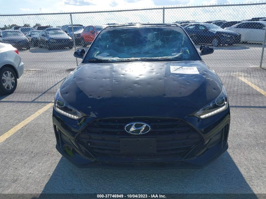 2019 Hyundai Veloster 2.0 Premium VIN: KMHTG6AF1KU011210 Lot: 37746949