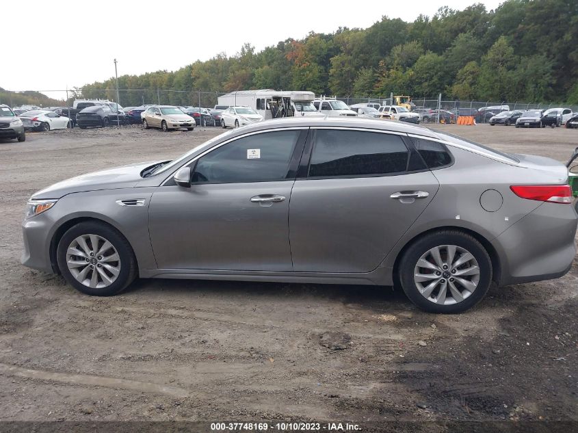 5XXGU4L33HG176440 2017 Kia Optima Ex