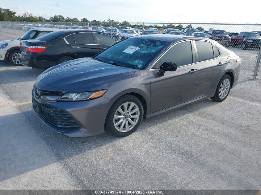 4T1B11HK3JU090932 2018 Toyota Camry Le/Se/Xle/L