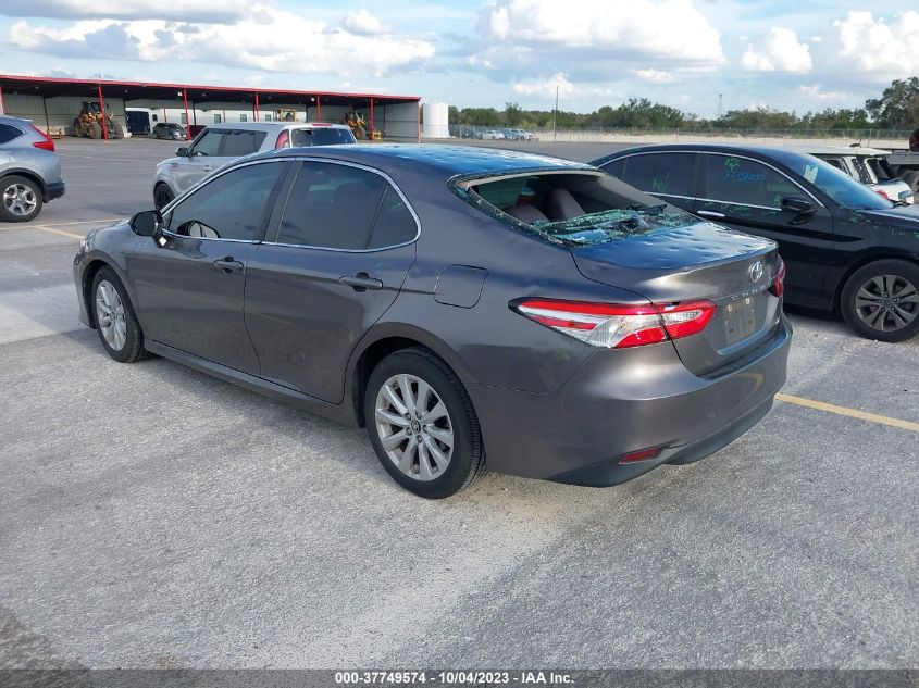 4T1B11HK3JU090932 2018 Toyota Camry Le/Se/Xle/L