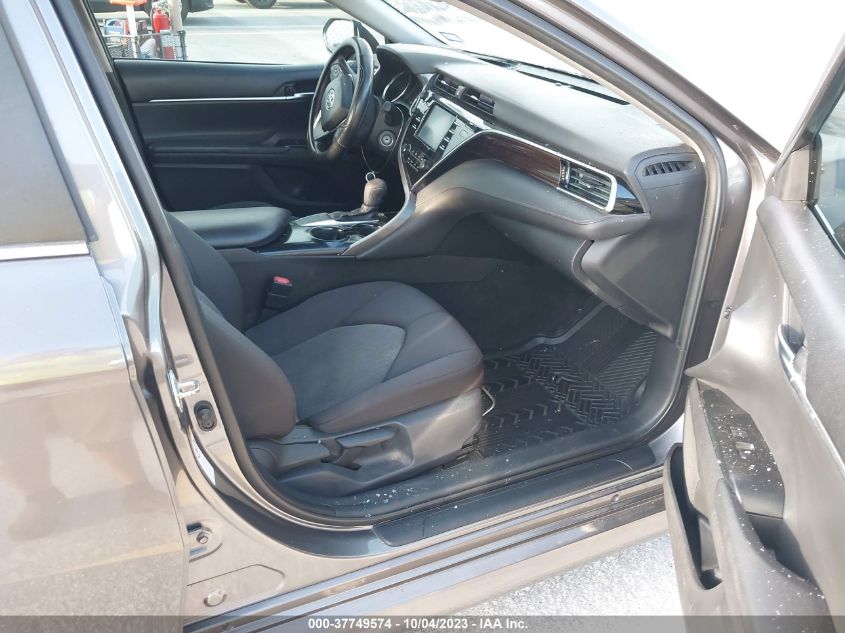 4T1B11HK3JU090932 2018 Toyota Camry Le/Se/Xle/L