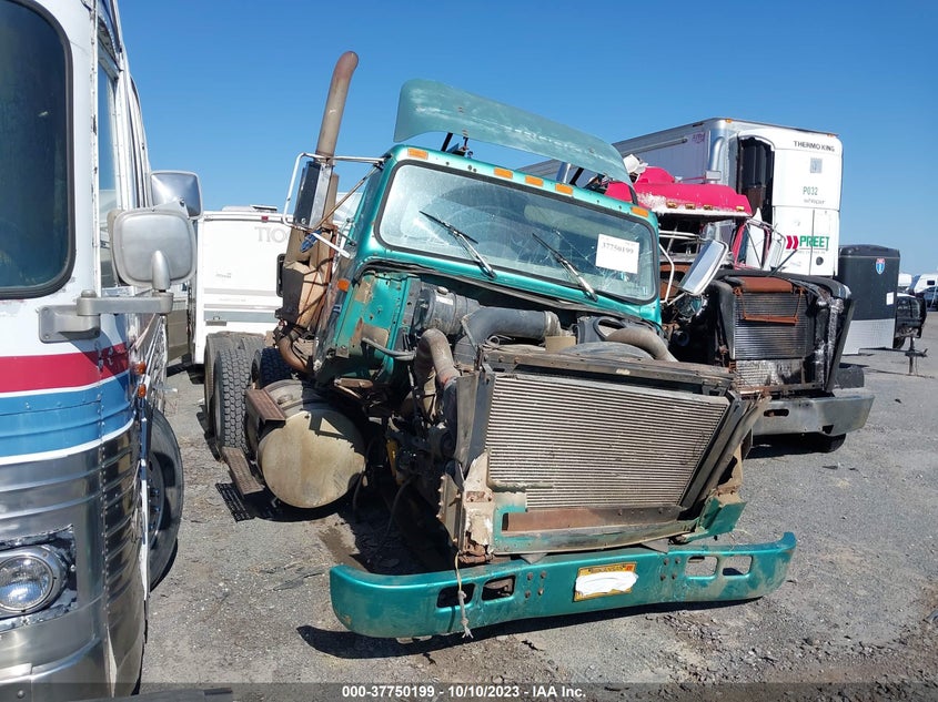 1996 INTERNATIONAL 8000 8200