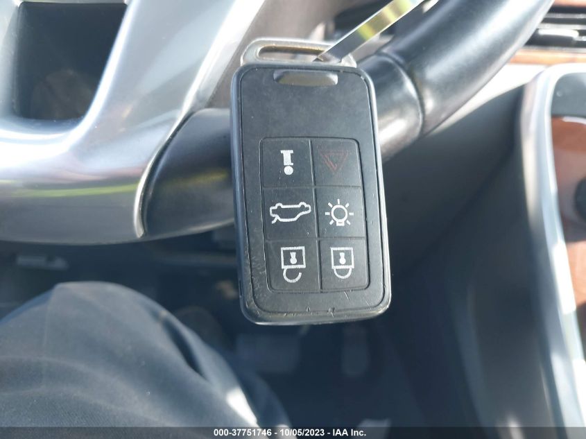 2015 Volvo S80 T6 Platinum VIN: YV1902MD0F1183297 Lot: 37751746