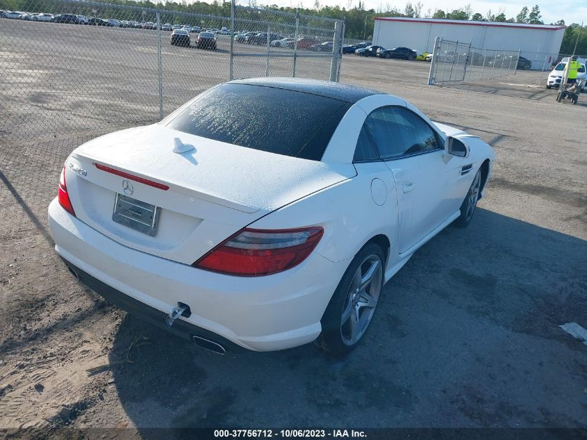 VIN WDDPK4HA6FF109443 2015 Mercedes-Benz SLK-Class,... no.4