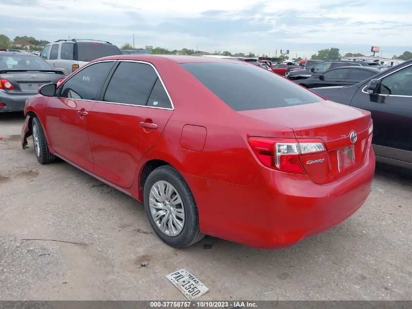 4T1BF1FK2EU824034 2014 Toyota Camry Le