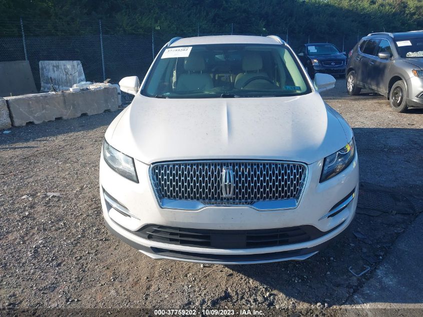 2019 Lincoln Mkc Standard VIN: 5LMCJ1D98KUL34547 Lot: 37759202