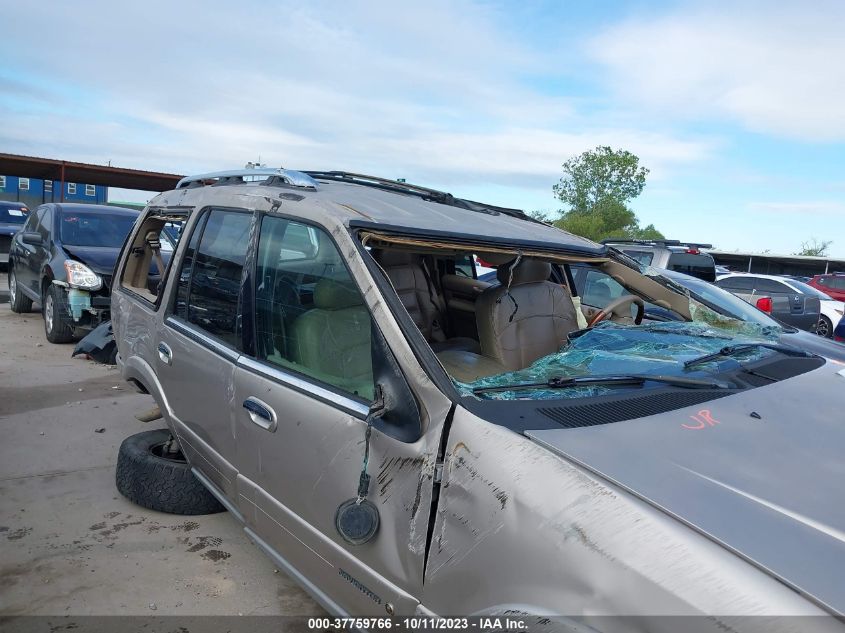 2000 Lincoln Navigator VIN: 5LMEU27A7YLJ38772 Lot: 37759766