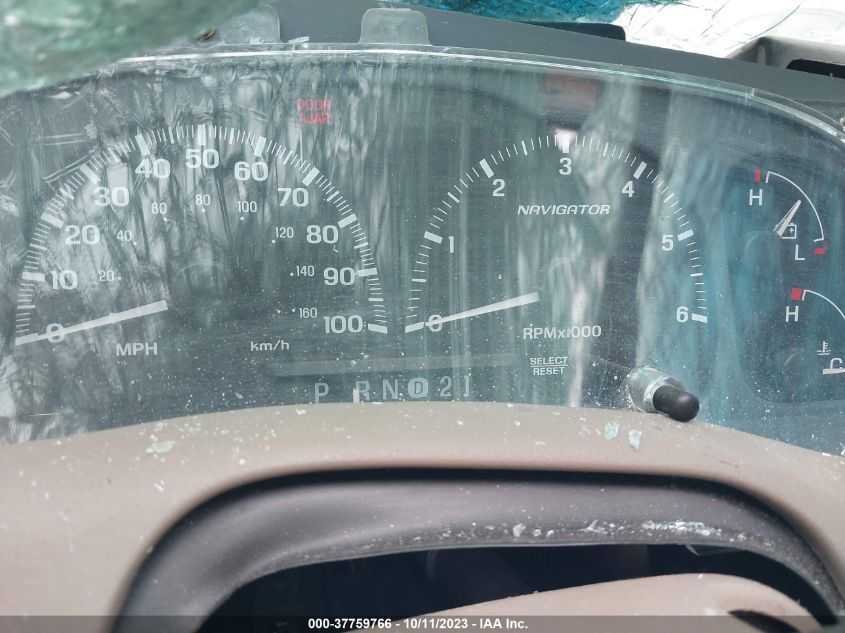 2000 Lincoln Navigator VIN: 5LMEU27A7YLJ38772 Lot: 37759766