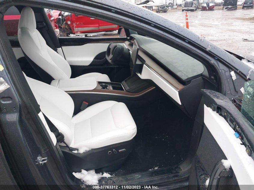 Tesla Model X 2023 -auction- 4