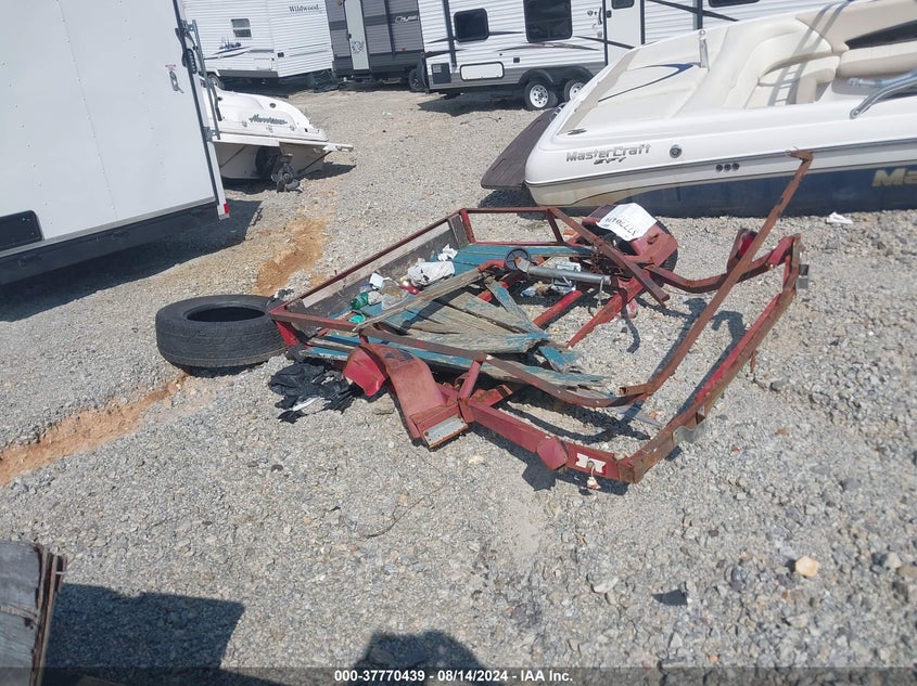 1900 UTILITY TRAILER