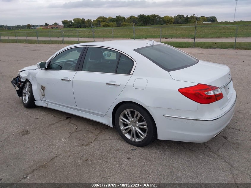 2014 Hyundai Genesis 3.8 VIN: KMHGC4DD2EU260244 Lot: 37770769