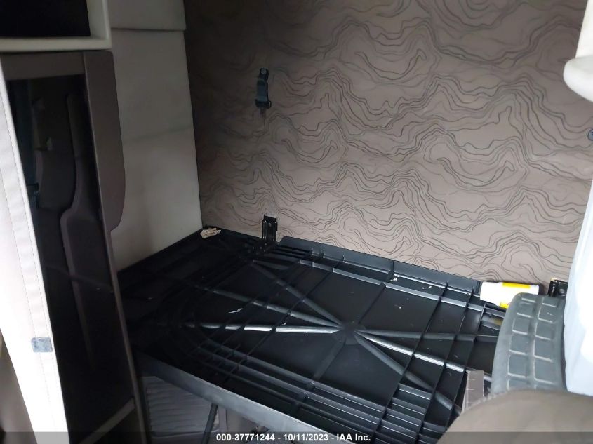 2016 Volvo Vn Vnl VIN: 4V4NC9EH0GN933382 Lot: 37771244