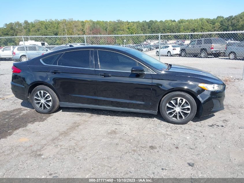 2020 Ford Fusion S VIN: 3FA6P0G78LR229318 Lot: 37771450