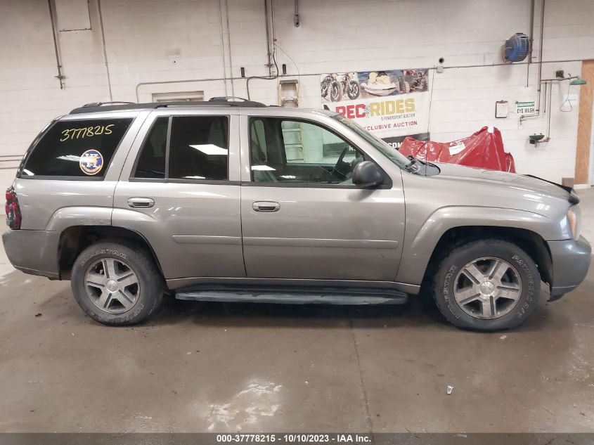 1GNDT13S272103812 2007 Chevrolet Trailblazer Lt