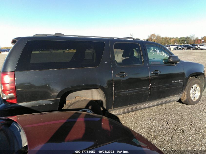 2013 Chevrolet Suburban 1500 Lt VIN: 1GNSKJE72DR127002 Lot: 37781057