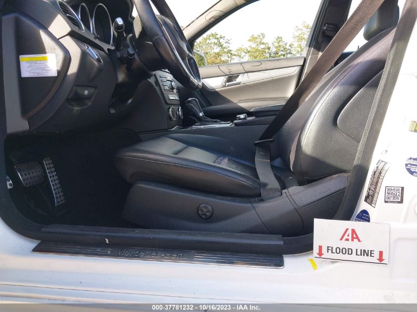 2013 Mercedes-Benz C-Class C 300 VIN: WDDGF8ABXDG135534 Lot: 37781232