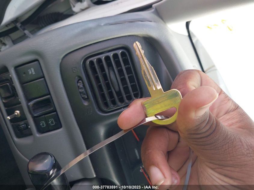 2001 Suzuki Grand Vitara Jlx/Jlx+/Limited VIN: JS3TD62V114153527 Lot: 37783591