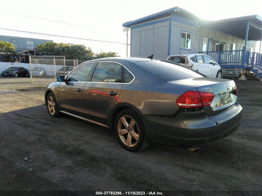 2013 Volkswagen Passat Se W/Sunroof & Nav VIN: 1VWBP7A34DC087280 Lot: 37793298