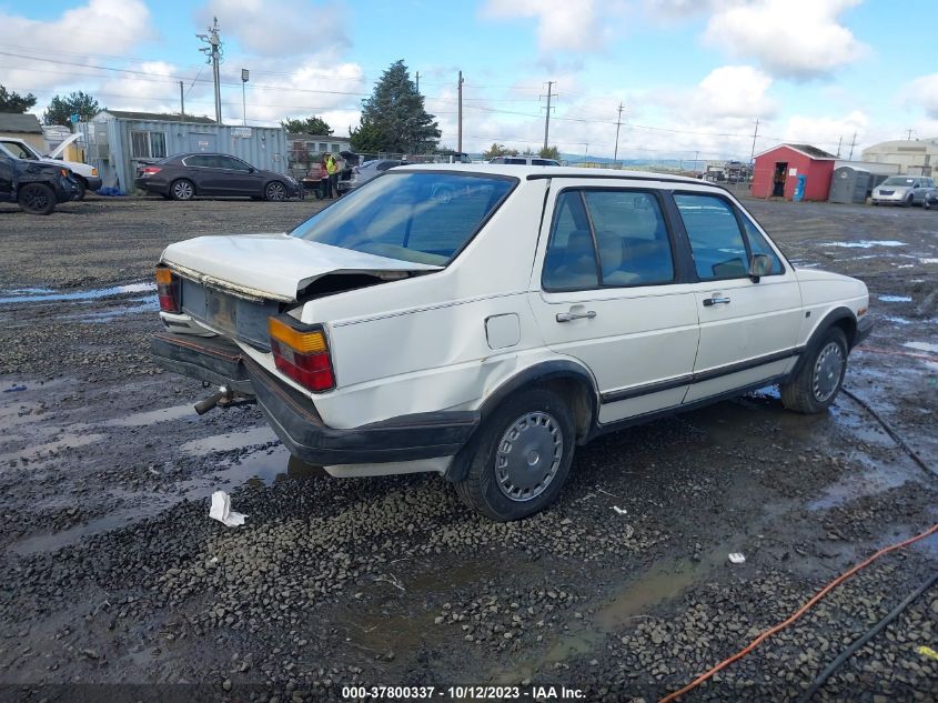 1985 Volkswagen Jetta Deluxe VIN: WVWGH0163FW801330 Lot: 37800337