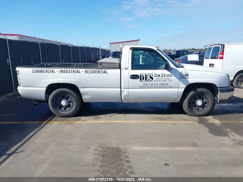 2004 Chevrolet Silverado 1500 Work Truck VIN: 1GCEC14X74Z211675 Lot: 37802339