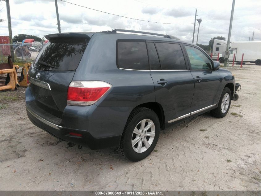 5TDZA3EH8DS035604 2013 Toyota Highlander Base Plus