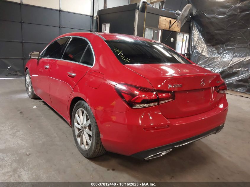 2020 Mercedes-Benz A 220 4Matic VIN: W1K3G4FB0LW045021 Lot: 37812440