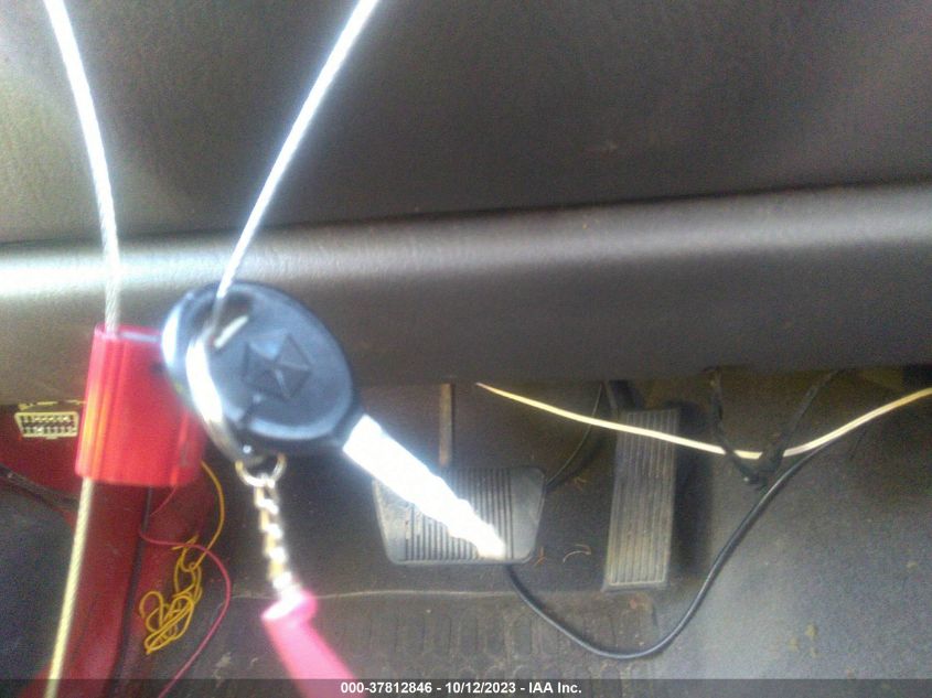 2000 Jeep Wrangler Se VIN: 1J4FA29P5YP704422 Lot: 37812846