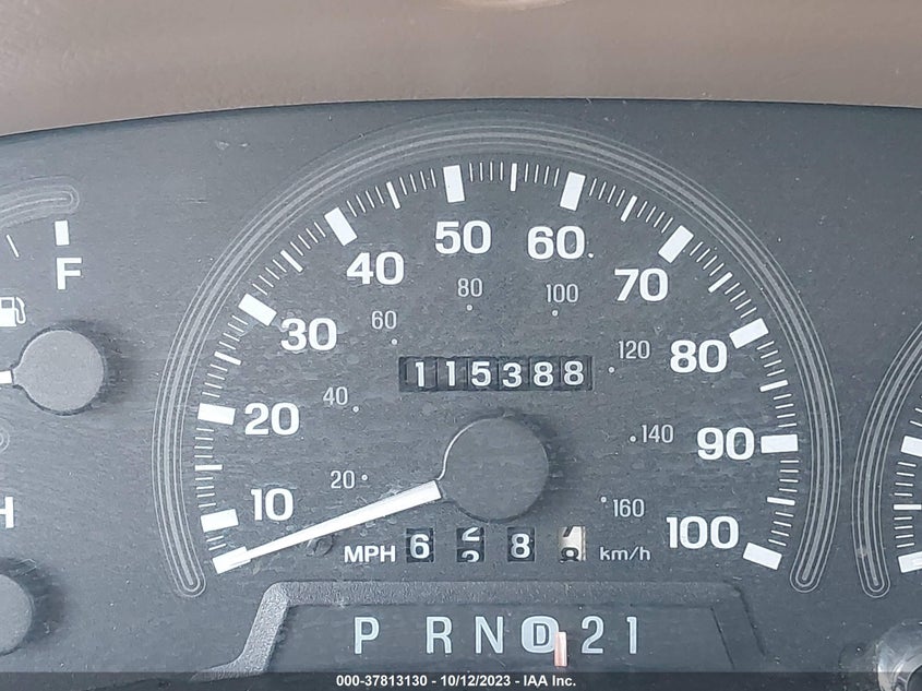 1998 Lincoln Navigator VIN: 5LMRU27L5WLJ27852 Lot: 37813130